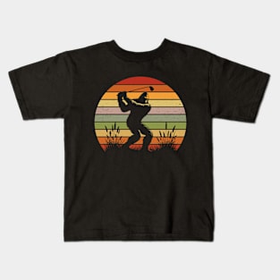 Bigfoot Sasquatch Playing Golf Vintage Sunset Outdoor Sport Kids T-Shirt